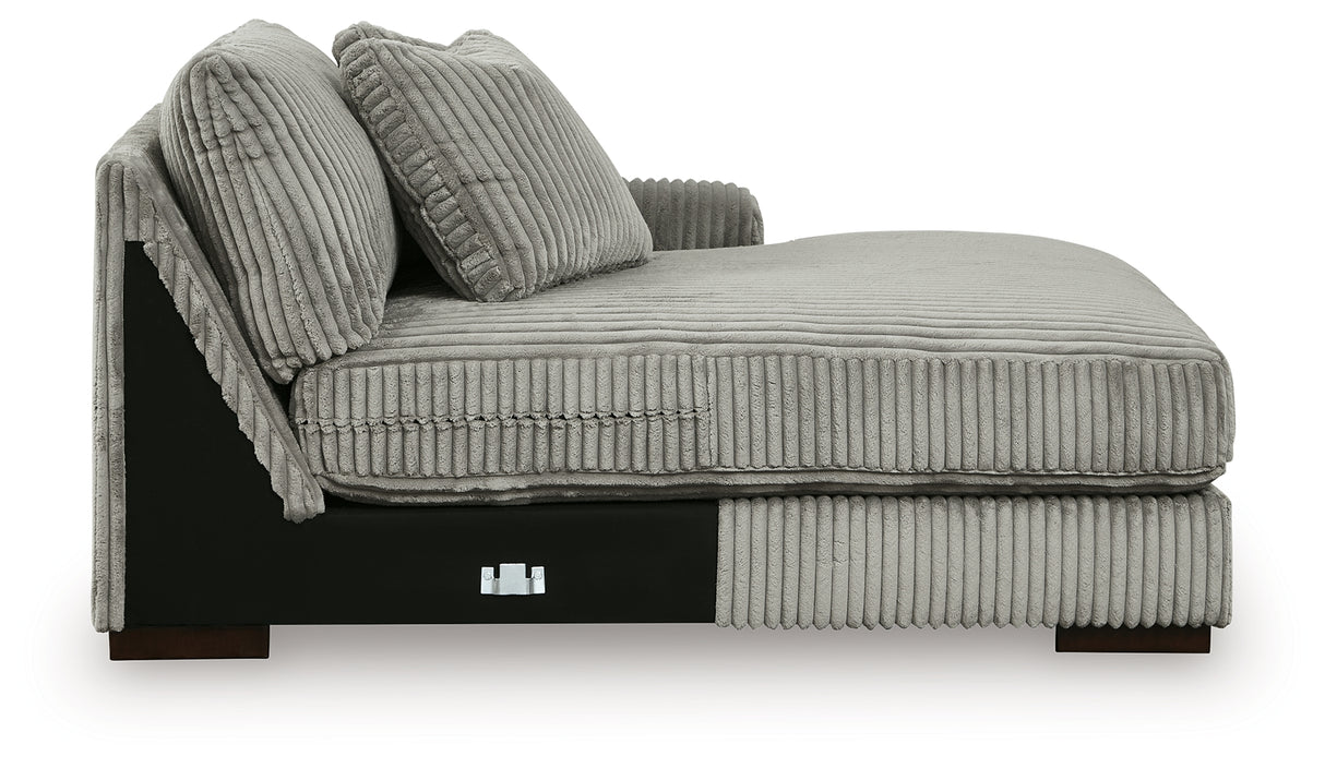 Lindyn 3-Piece Sectional with Double Chaise