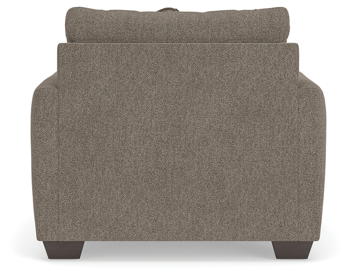 Triston-Peaks Oversized Chair