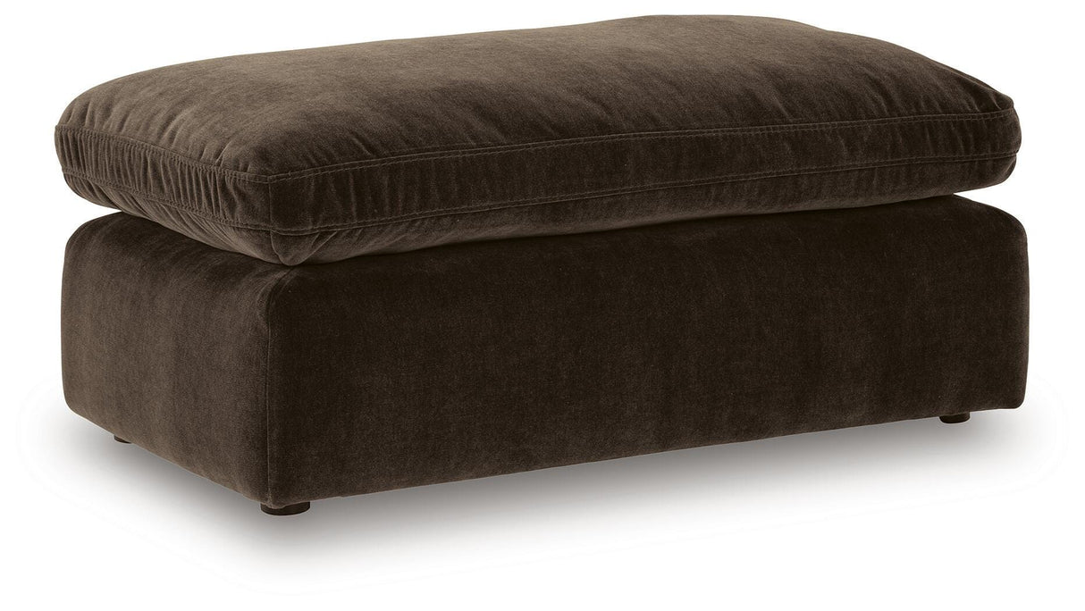 Maxton Heights Ottoman