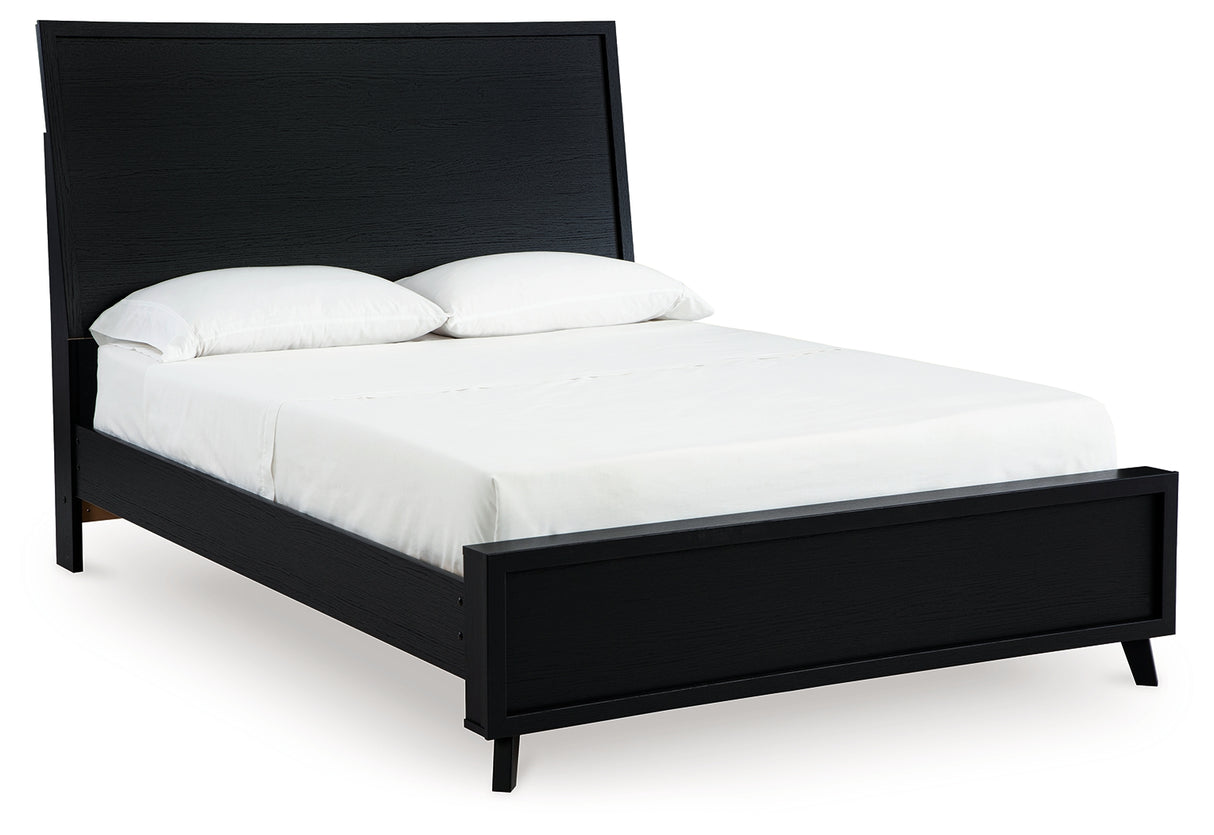 Danziar Queen Panel Bed