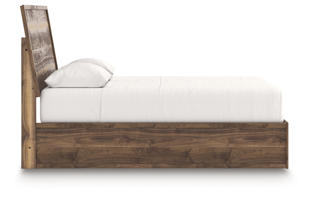 Chirason Queen Panel Bed