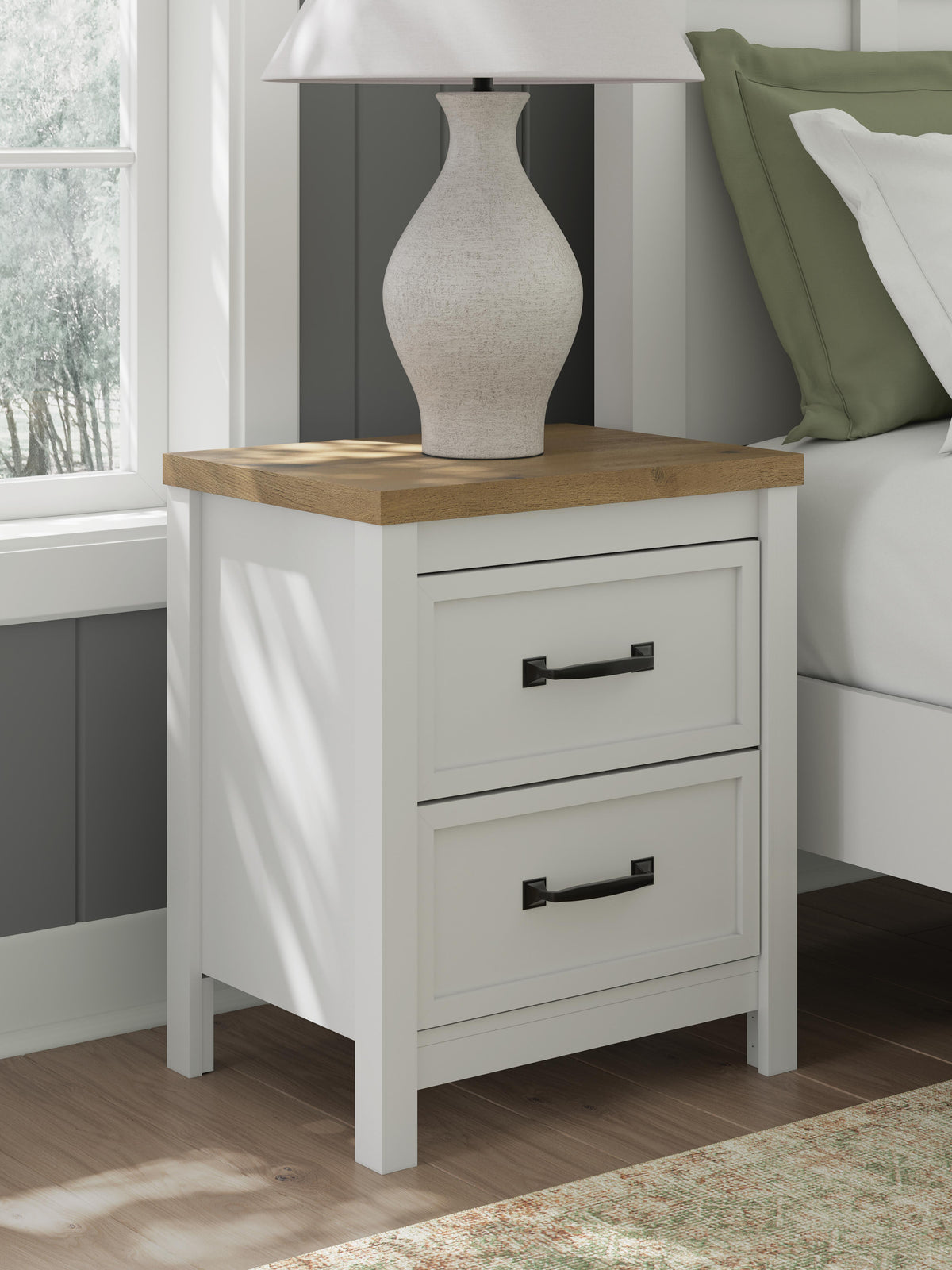 Kerisden Nightstand