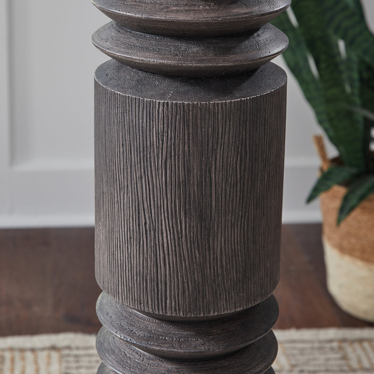 Fainwell Floor Lamp