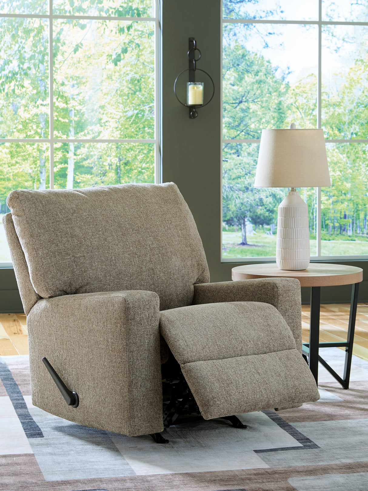 Newellen Recliner