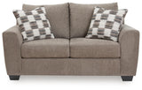 Loreo Loveseat