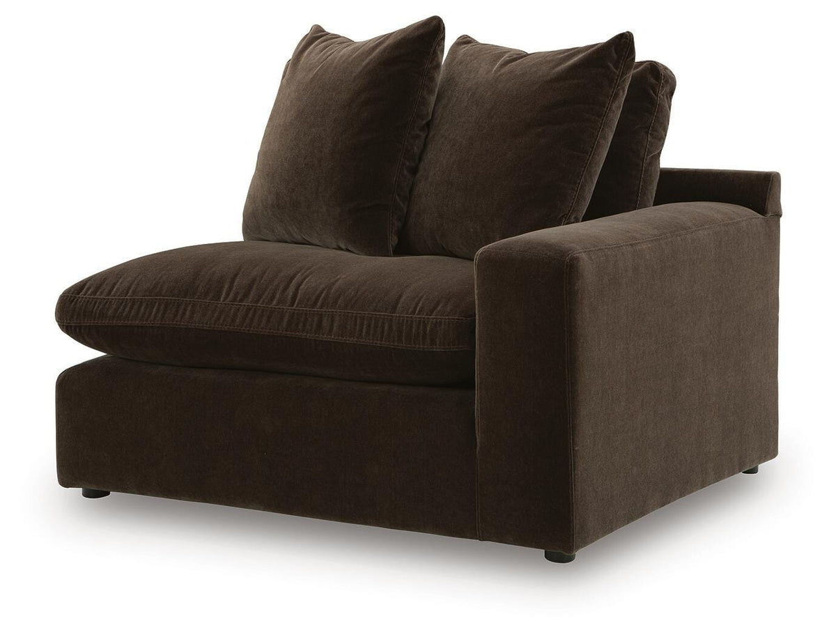 Maxton Heights 2-Piece Sectional Sofa