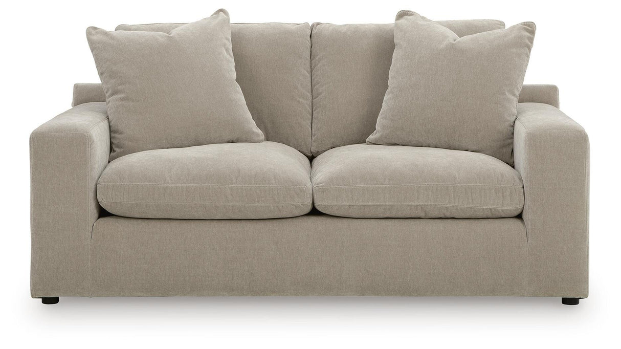 Maxton Heights Loveseat