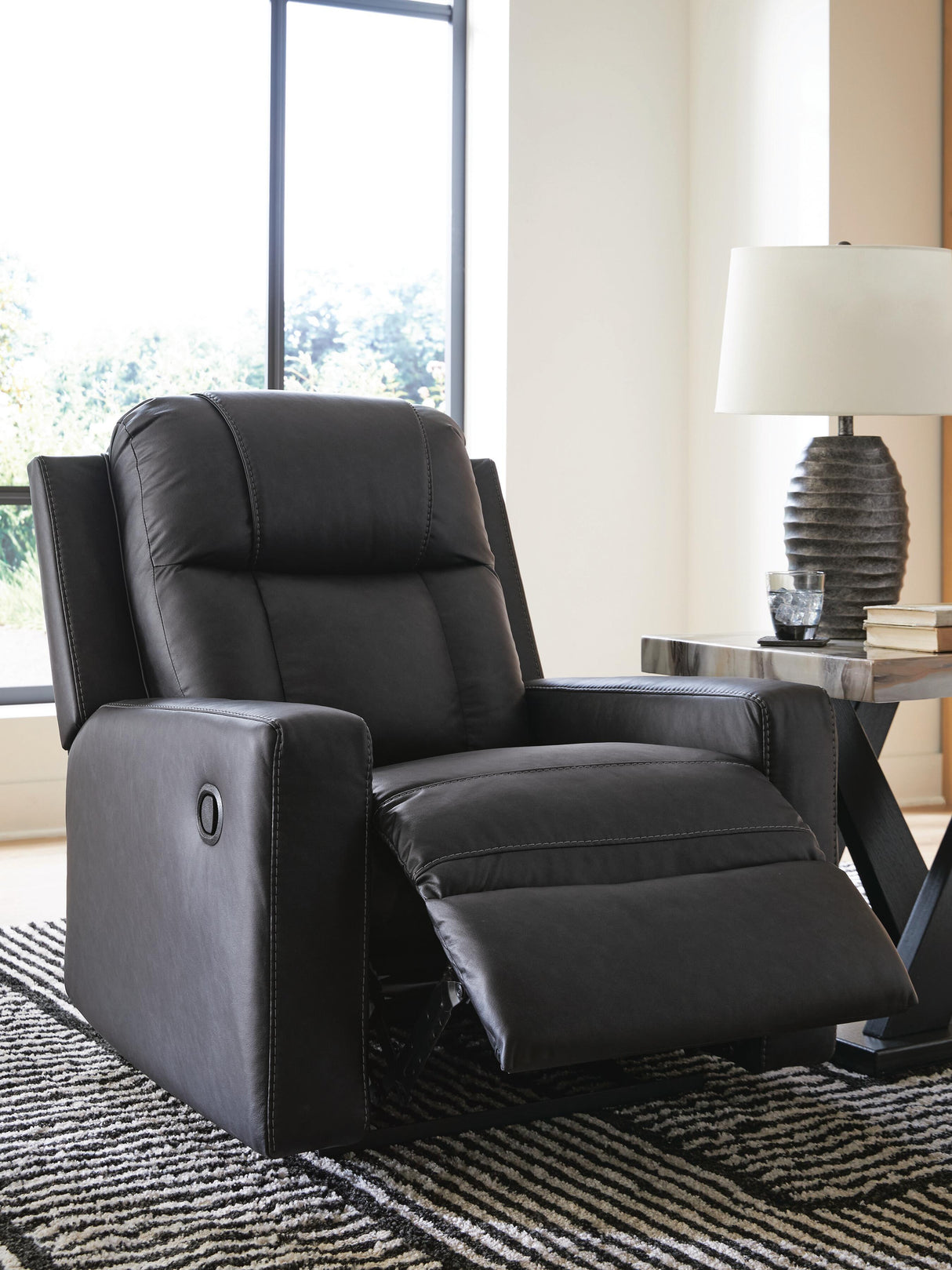 Mackmenville Recliner