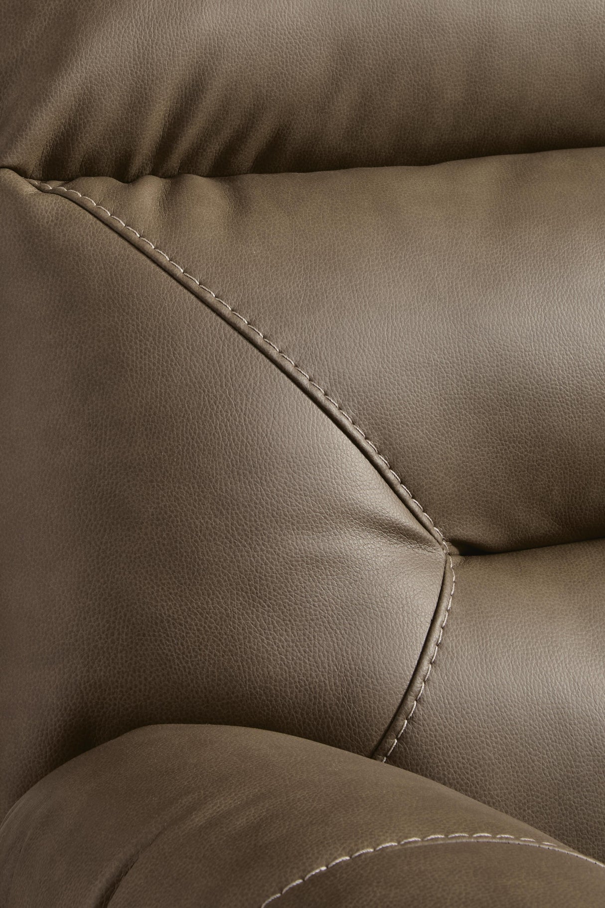 Elksworth Recliner
