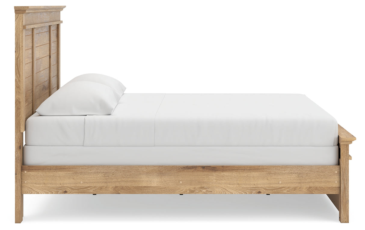 Makidern King Panel Bed