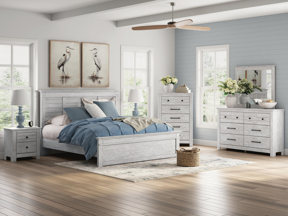 Makidern King Panel Bed