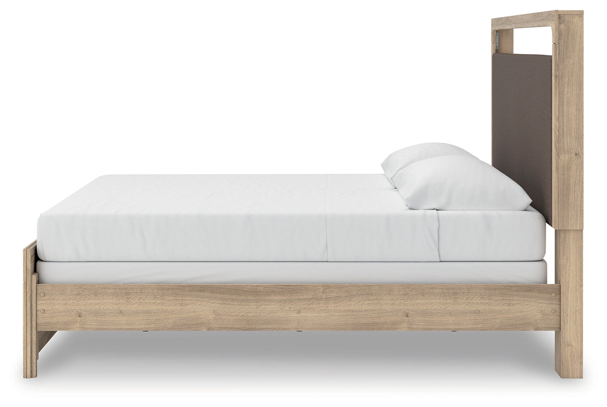 Kinlanni King Upholstered Panel Bed