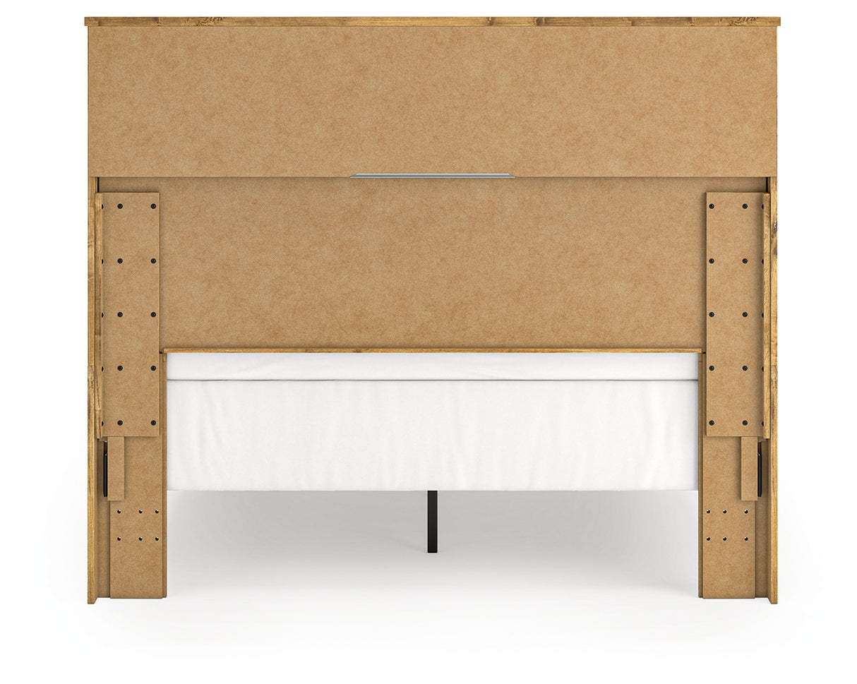 Maystonna Queen Panel Bed