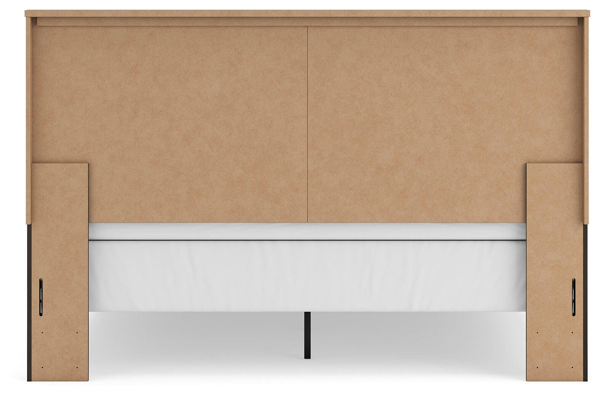 Shaehartin King Panel Bed