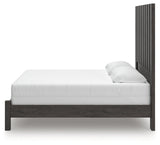 Fraluna King Panel Bed