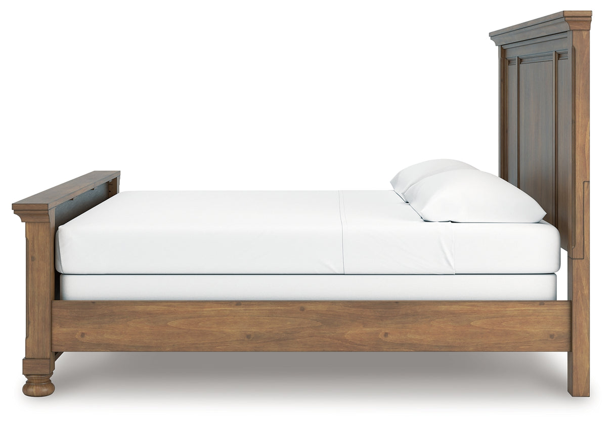 Feddinger King Panel Bed