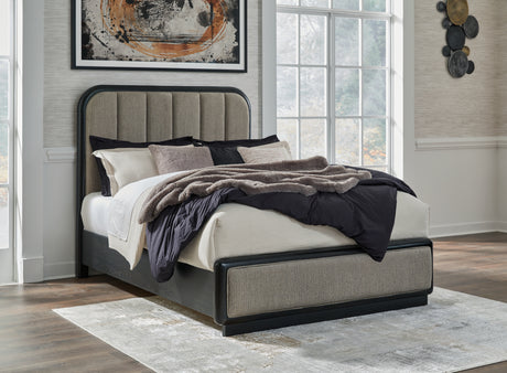 Rowanbeck Queen Upholstered Panel Bed