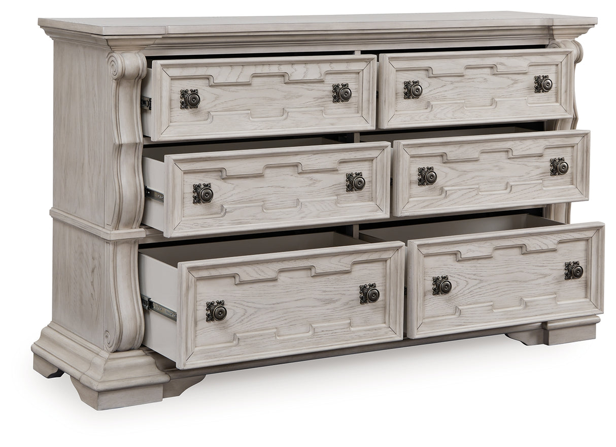 Bruchandi Dresser