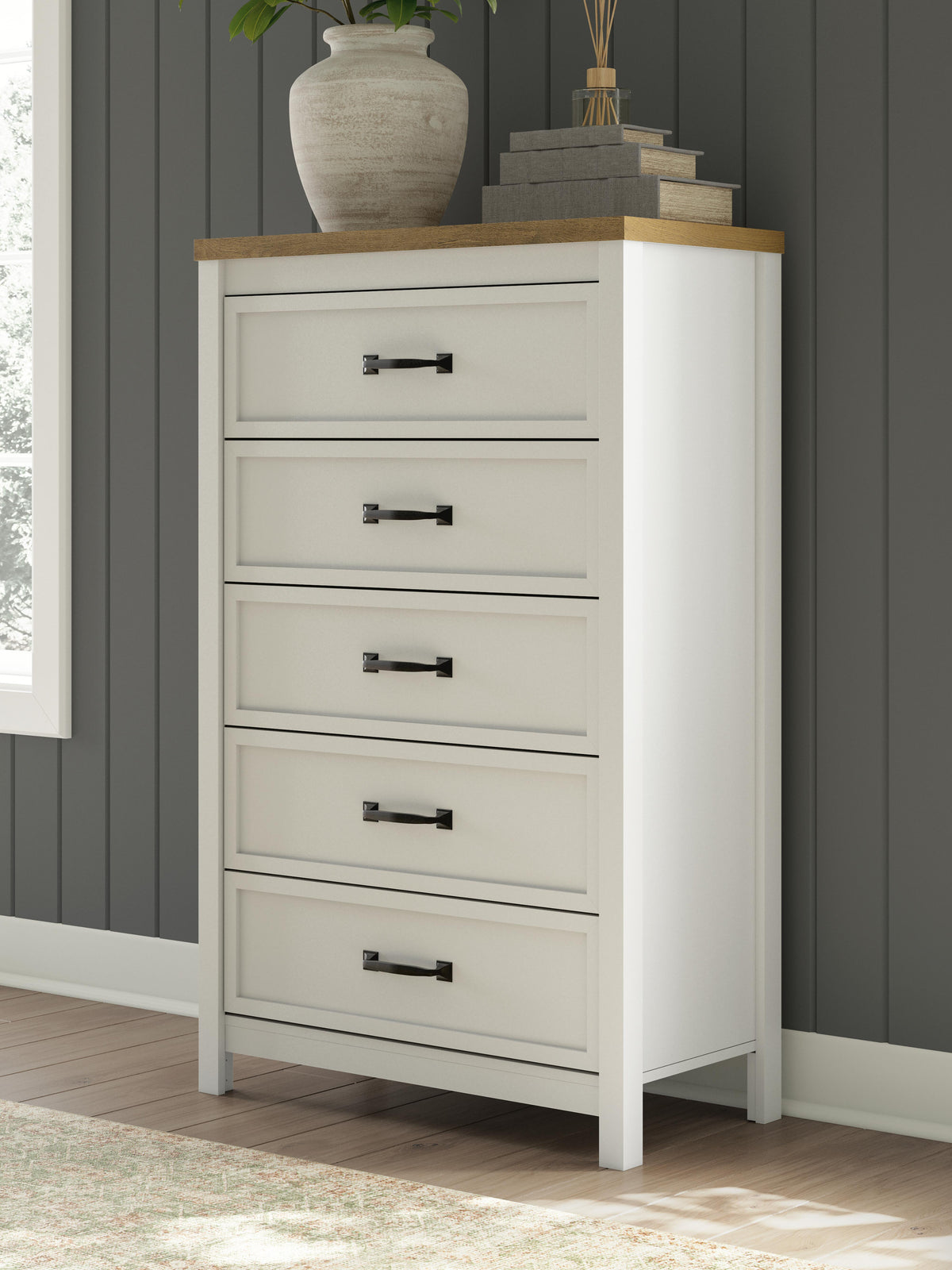 Kerisden Chest of Drawers