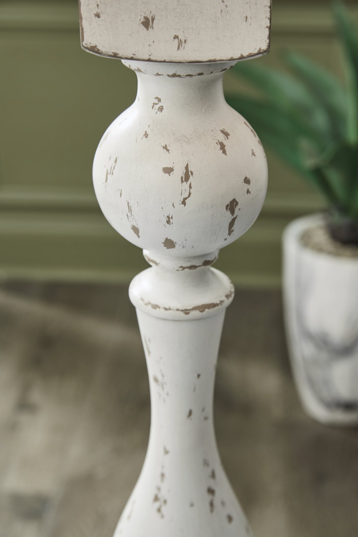 Madsbrook Floor Lamp