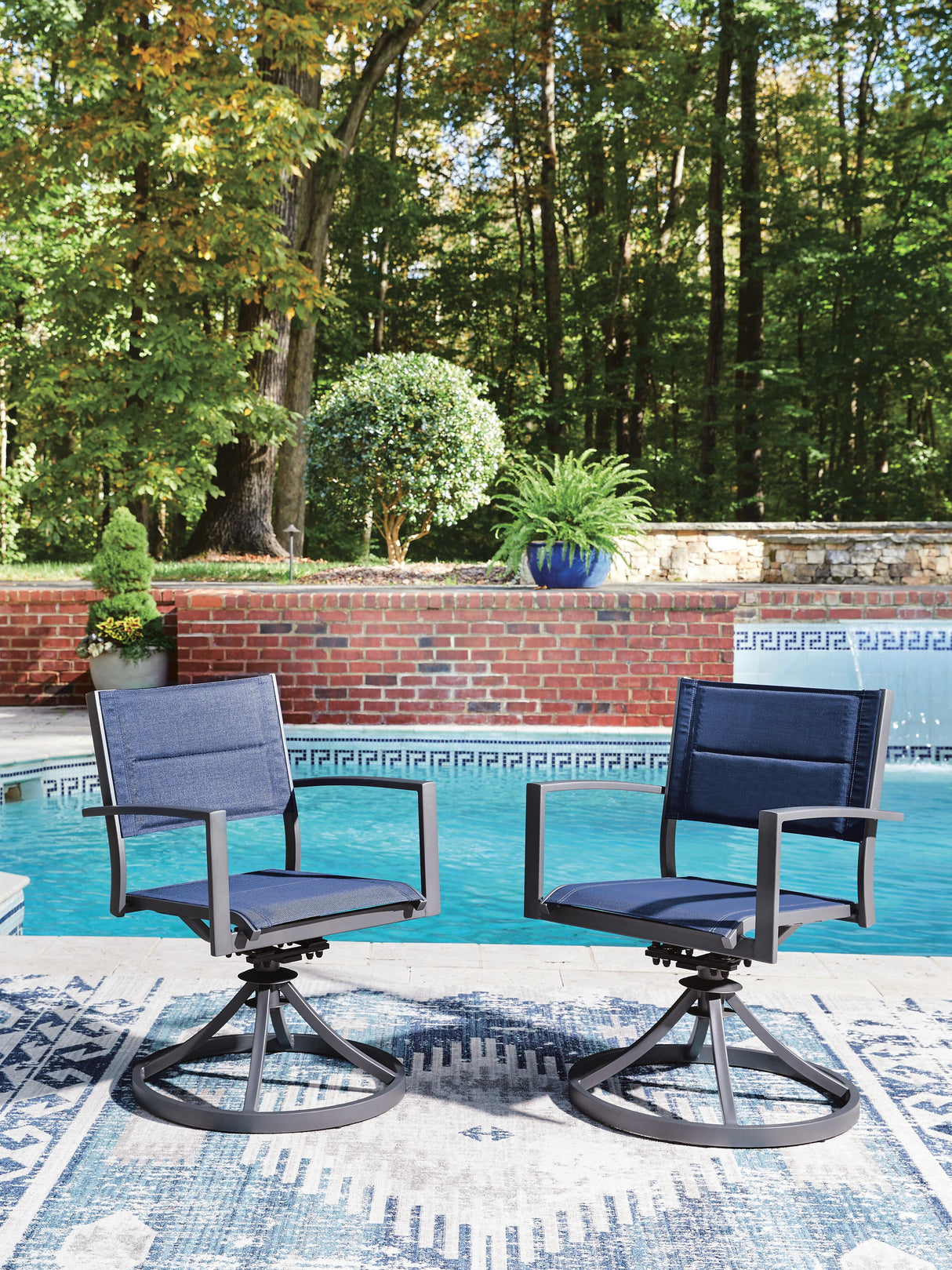 Rocky Creek Outdoor Sling Swivel Chair (Set of 2)