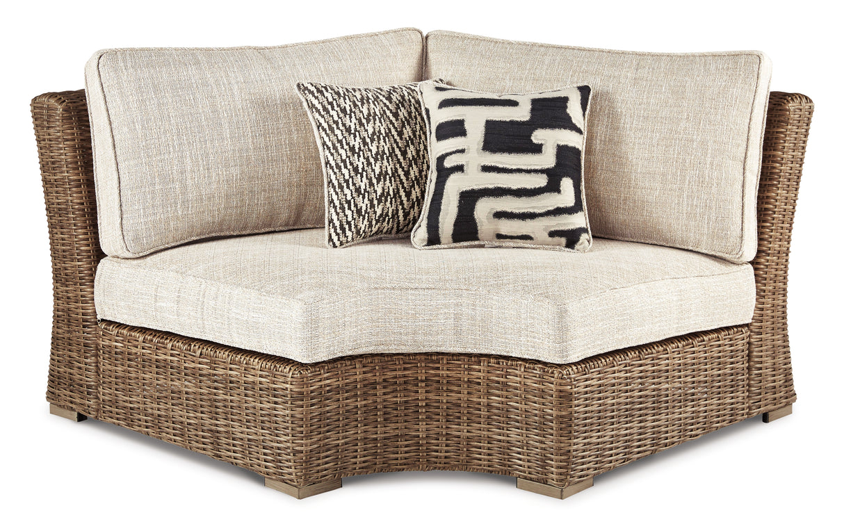 Beachcroft Outdoor Curved Corner Chair with Cushion