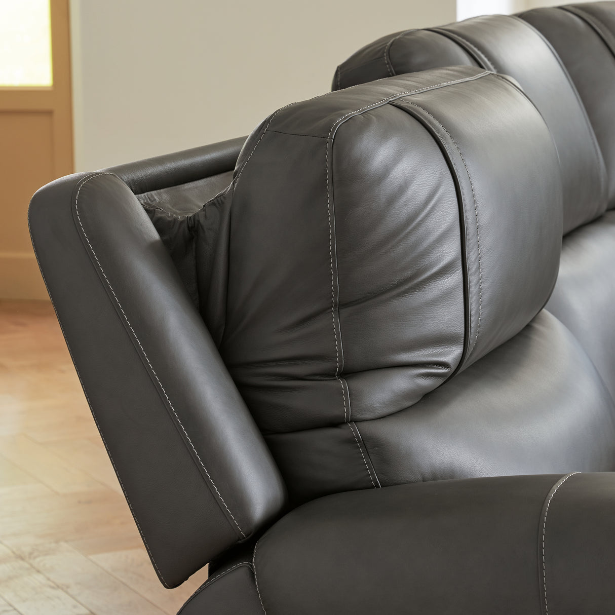 5Z - Pittson 3-Piece Power Sectional Reclining Sofa